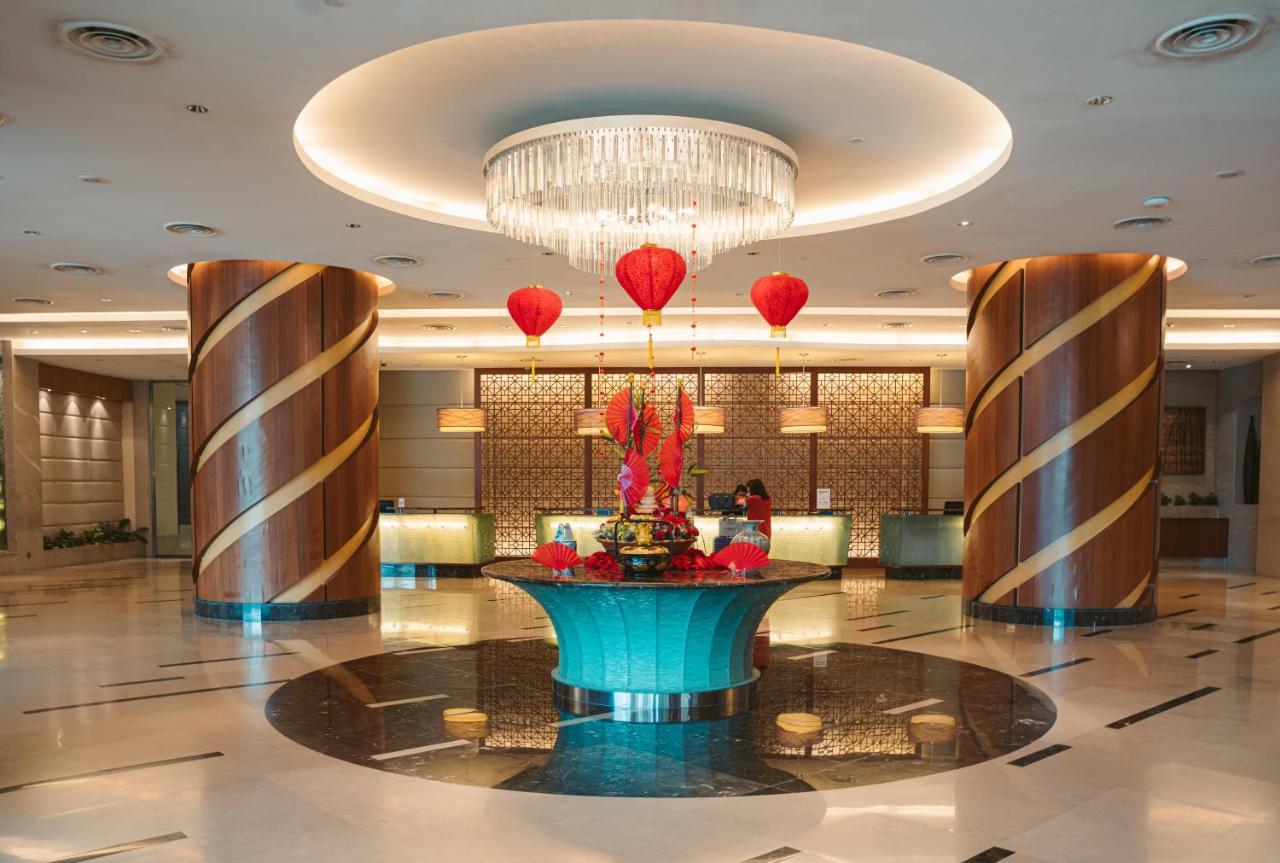 吉隆坡嘉登斯圣吉尔斯签名酒店及公寓 外观 照片 The lobby of the hotel